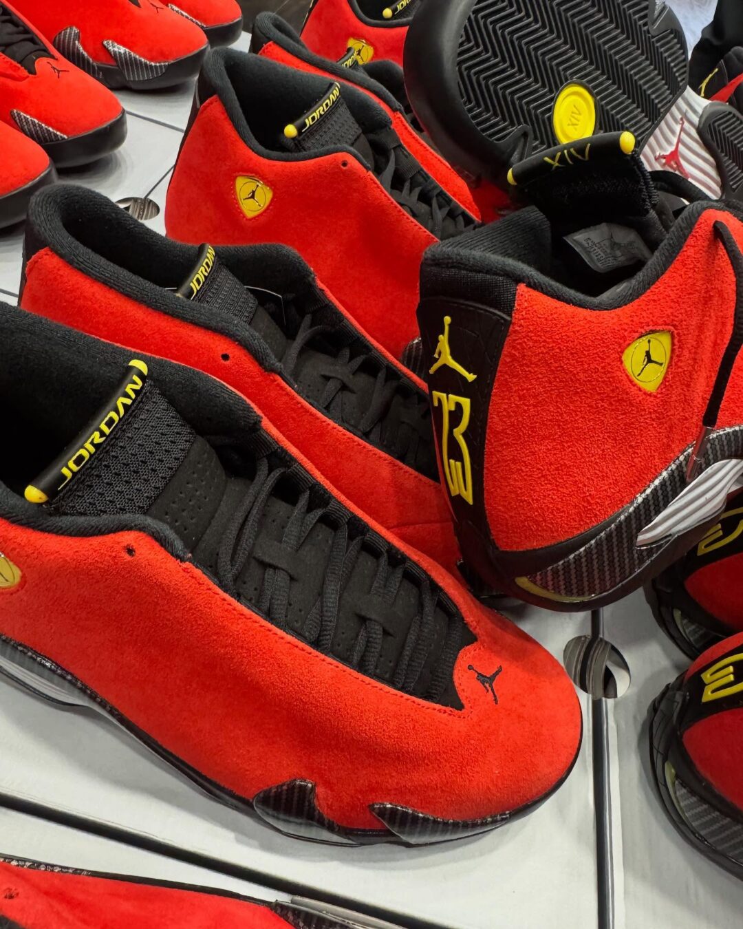 【2025年 6/11 発売】NIKE AIR JORDAN 14 “Ferrari” (ナイキ エア ジョーダン 14 “フェラーリ”) [IF5015-600]