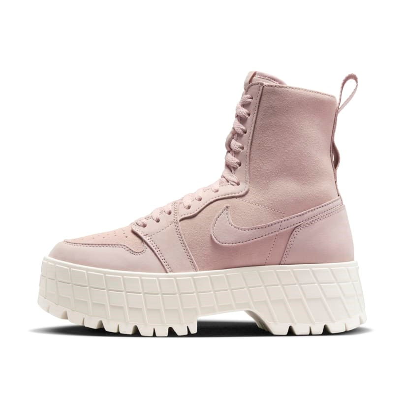 【2024年 11/22 発売】NIKE W AIR JORDAN 1 HIGH BROOKLYN “Pink Suede” (ナイキ ウィメンズ ナイキ エア ジョーダン 1 ハイ ブルックリン “ピンクスエード”) [FJ5737-601]