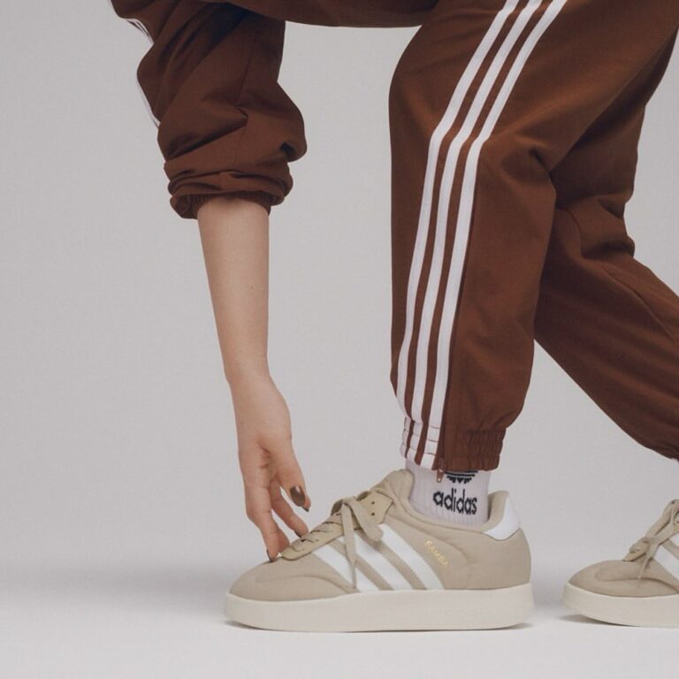 新品adidas IH504 ベージュ スニーカー 2024年 9/5 発売】adidas Originals W SAMBA HOME “Wonder Beige