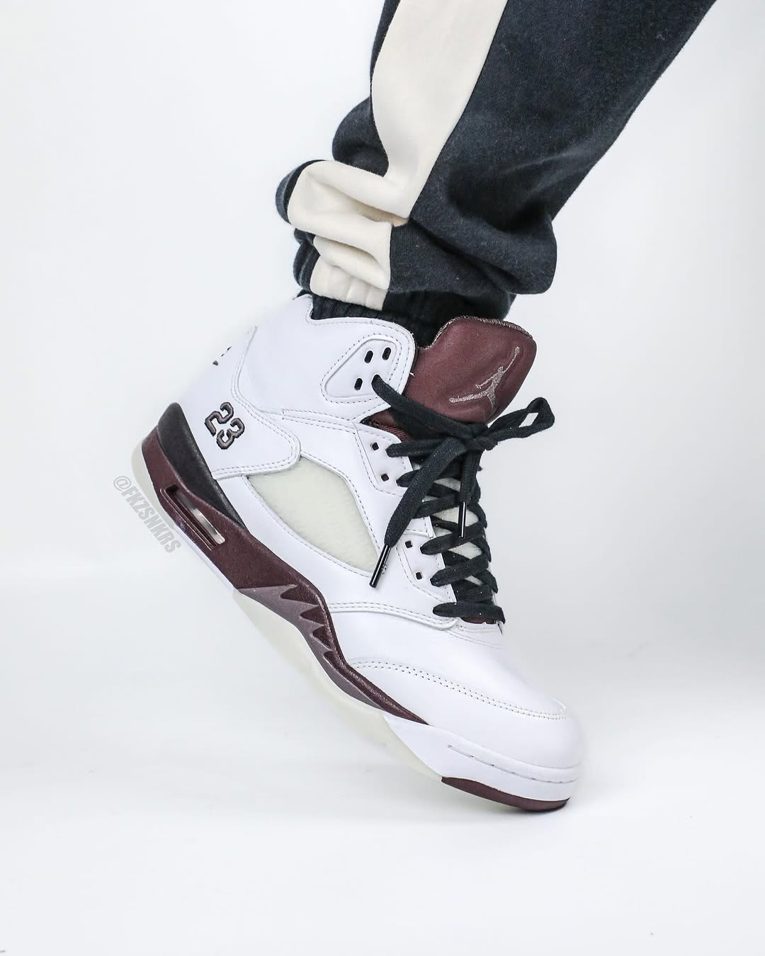 【2025年 5/14 発売予定】A Ma Maniére × NIKE AIR JORDAN 5 SP “White/Burgundy Crush” (ア マ マニエール ナイキ エア ジョーダン 5 SP) [IB1528-100]