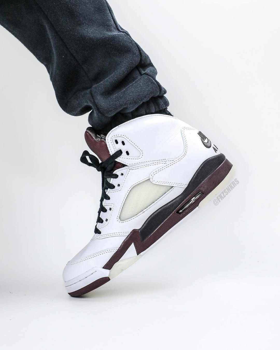 【2025年 5/14 発売予定】A Ma Maniére × NIKE AIR JORDAN 5 SP “White/Burgundy Crush” (ア マ マニエール ナイキ エア ジョーダン 5 SP) [IB1528-100]