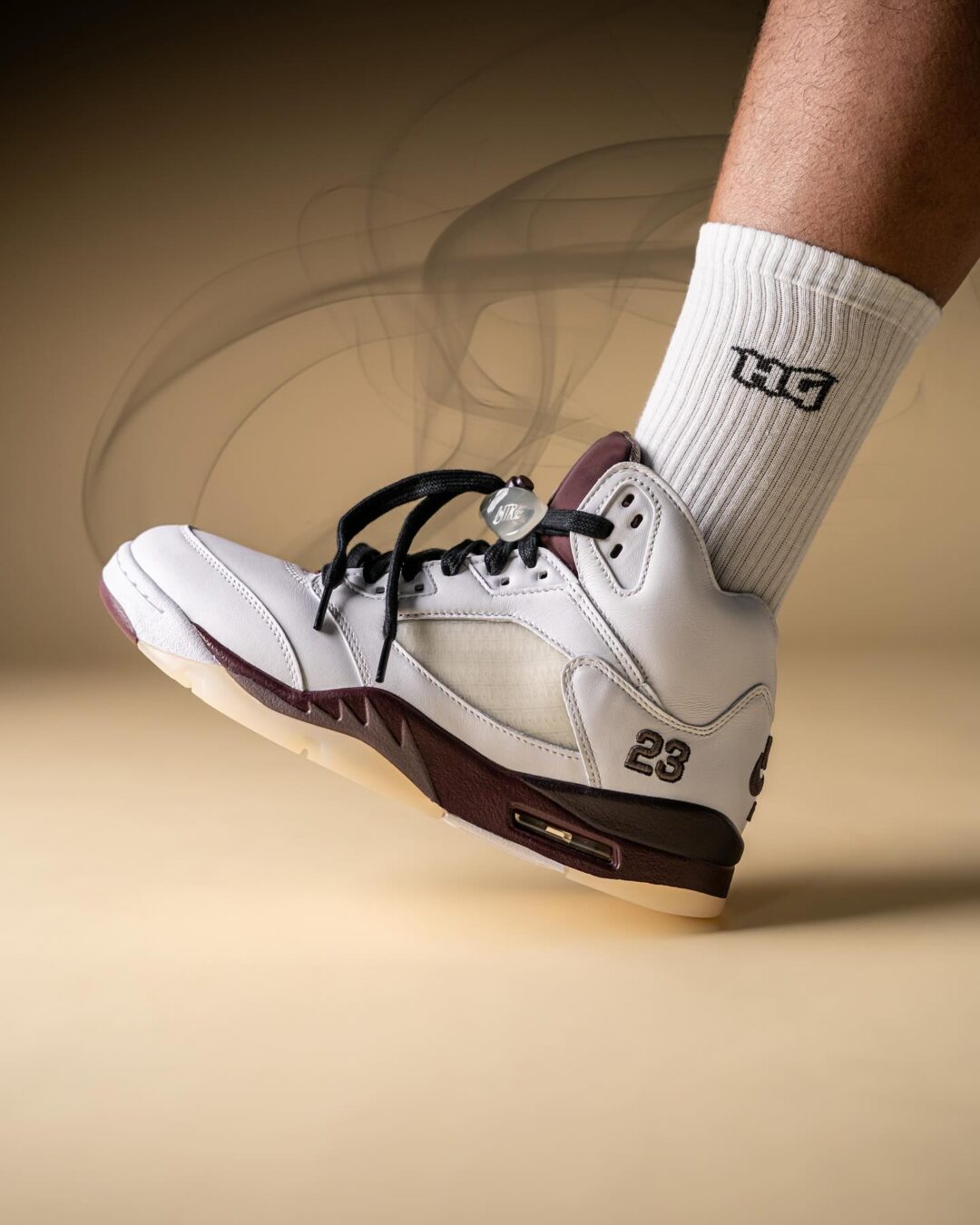 【2025年 6/7 発売予定】A Ma Maniére × NIKE AIR JORDAN 5 SP “White/Burgundy Crush” (ア マ マニエール ナイキ エア ジョーダン 5 SP) [IB1528-100]