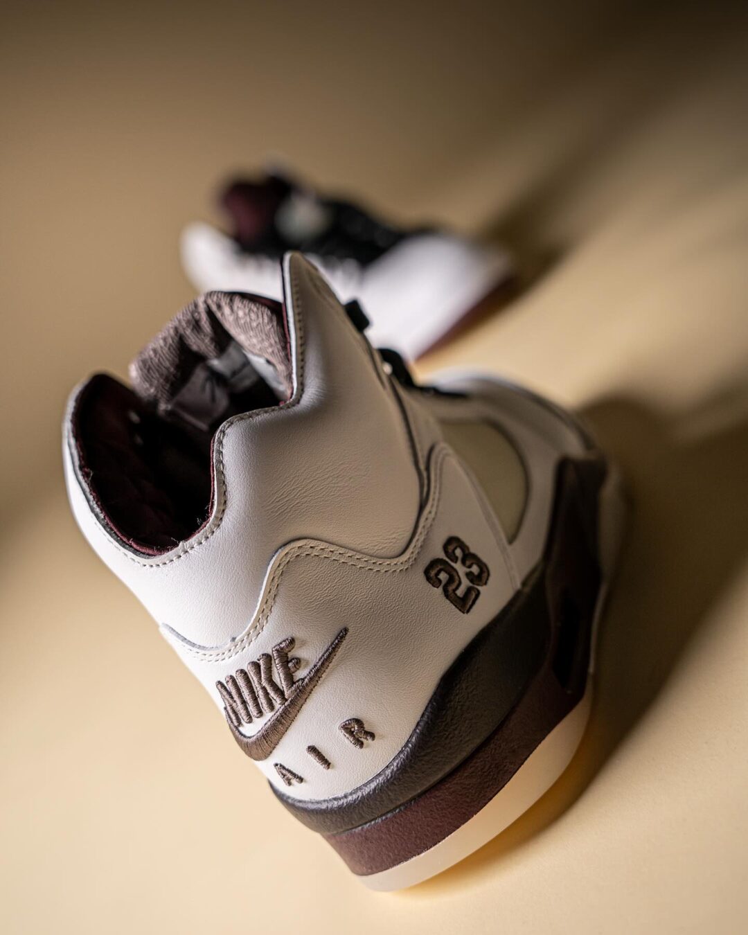 【2025年 6/7 発売予定】A Ma Maniére × NIKE AIR JORDAN 5 SP “White/Burgundy Crush” (ア マ マニエール ナイキ エア ジョーダン 5 SP) [IB1528-100]
