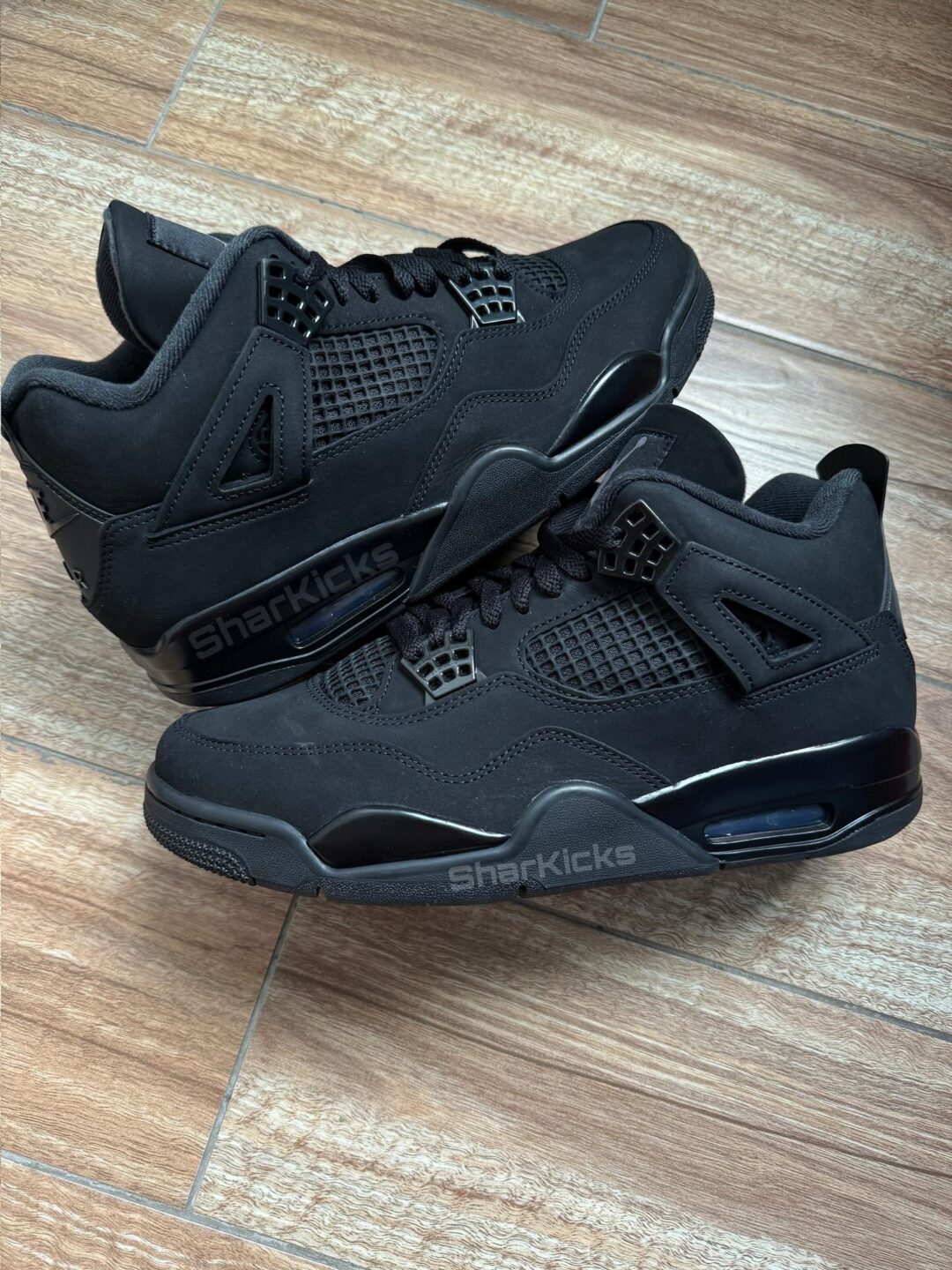 【2025年 11/28 復刻予定】NIKE AIR JORDAN 4 RETRO “Black Cat/Black/Light Graphite” (ナイキ エア ジョーダン 4 レトロ “ブラックキャット/ブラック/ライトグラファイト”) [FV5029-010]