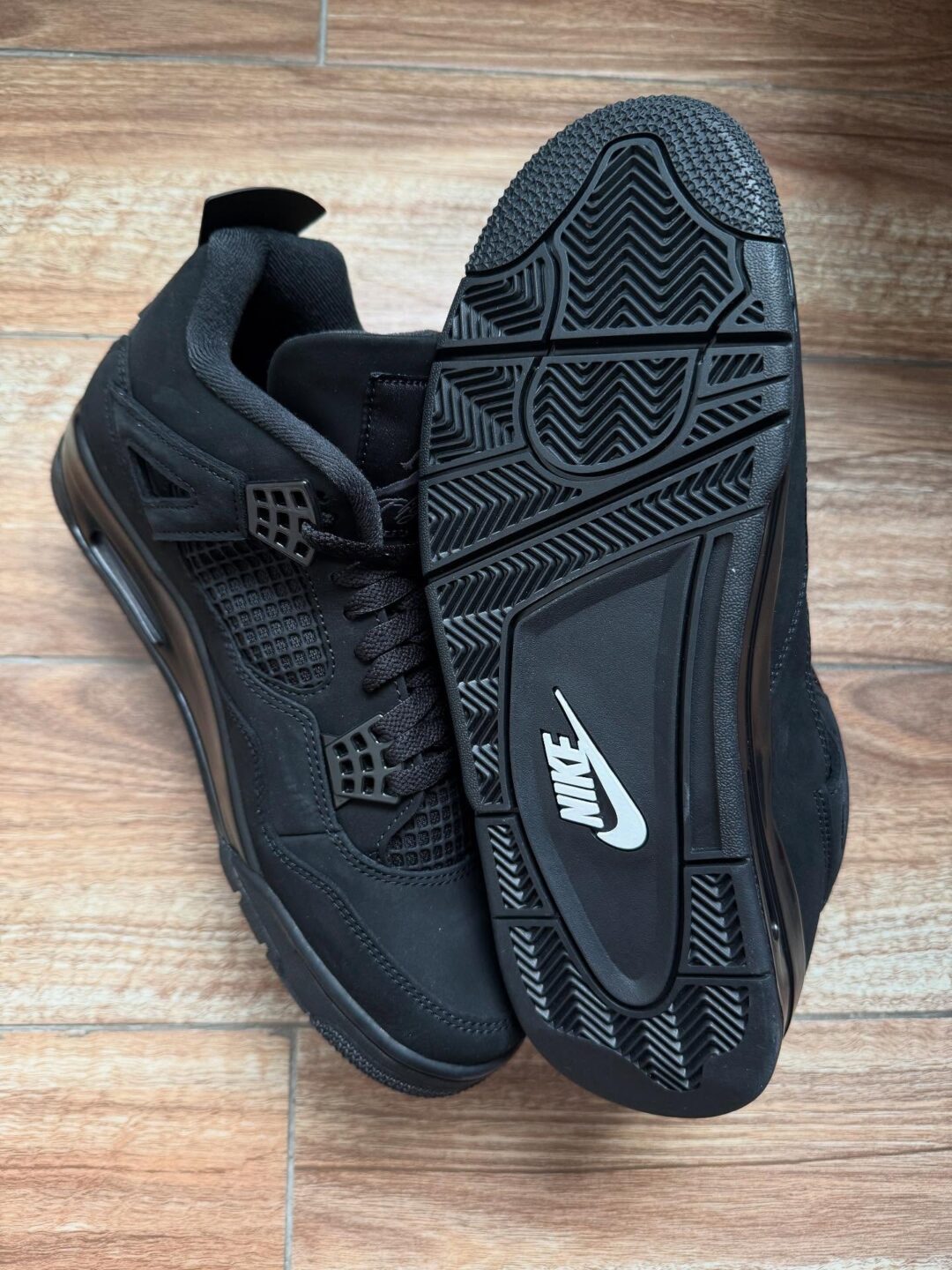 【2025年 11/28 復刻予定】NIKE AIR JORDAN 4 RETRO “Black Cat/Black/Light Graphite” (ナイキ エア ジョーダン 4 レトロ “ブラックキャット/ブラック/ライトグラファイト”) [FV5029-010]