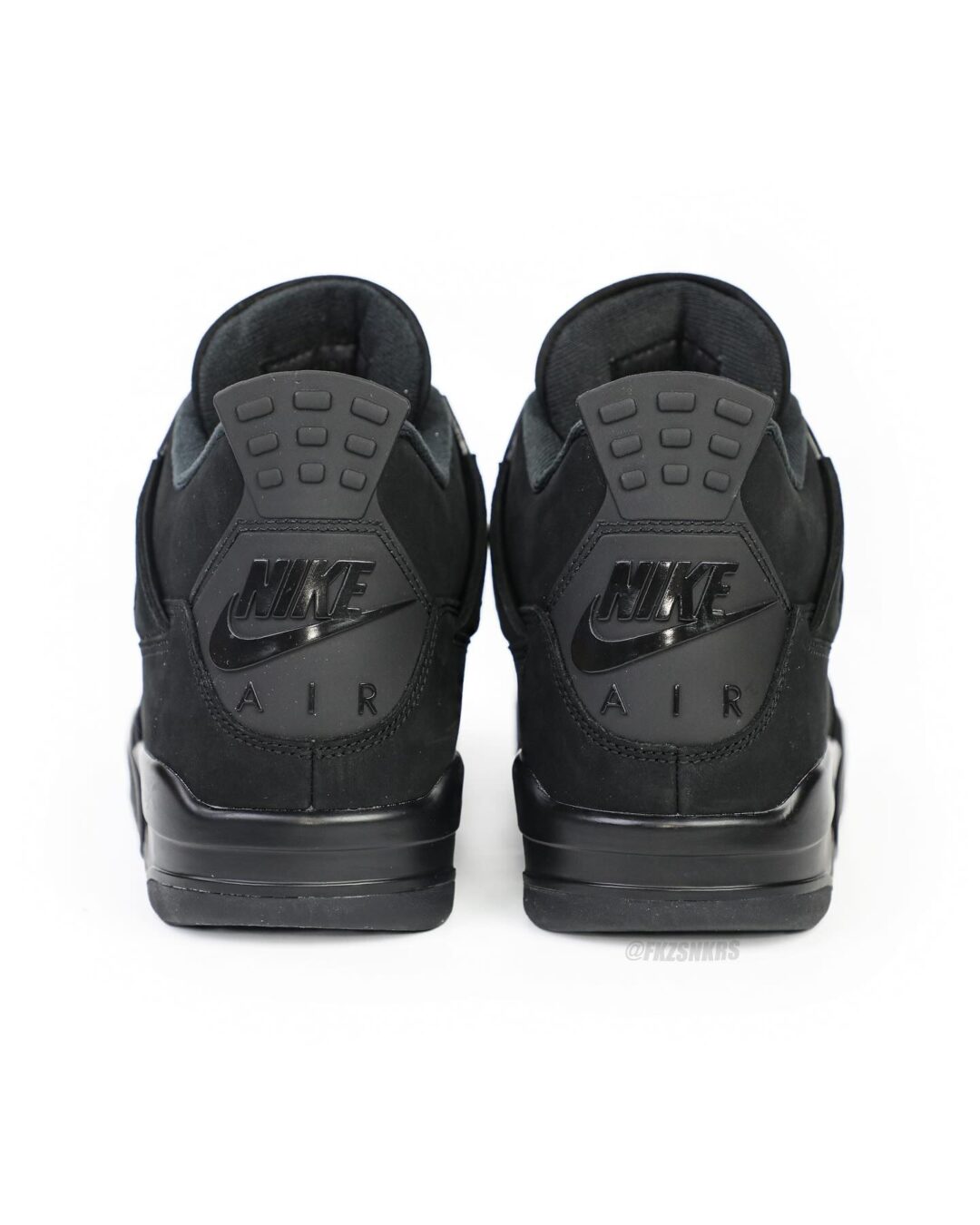 【2025年 11/28 復刻予定】NIKE AIR JORDAN 4 RETRO “Black Cat/Black/Light Graphite” (ナイキ エア ジョーダン 4 レトロ “ブラックキャット/ブラック/ライトグラファイト”) [FV5029-010]