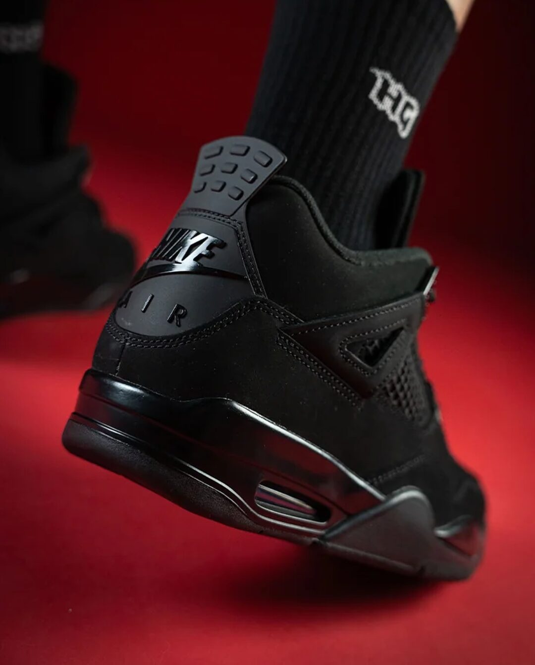 【2025年 11/28 復刻予定】NIKE AIR JORDAN 4 RETRO “Black Cat/Black/Light Graphite” (ナイキ エア ジョーダン 4 レトロ “ブラックキャット/ブラック/ライトグラファイト”) [FV5029-010]