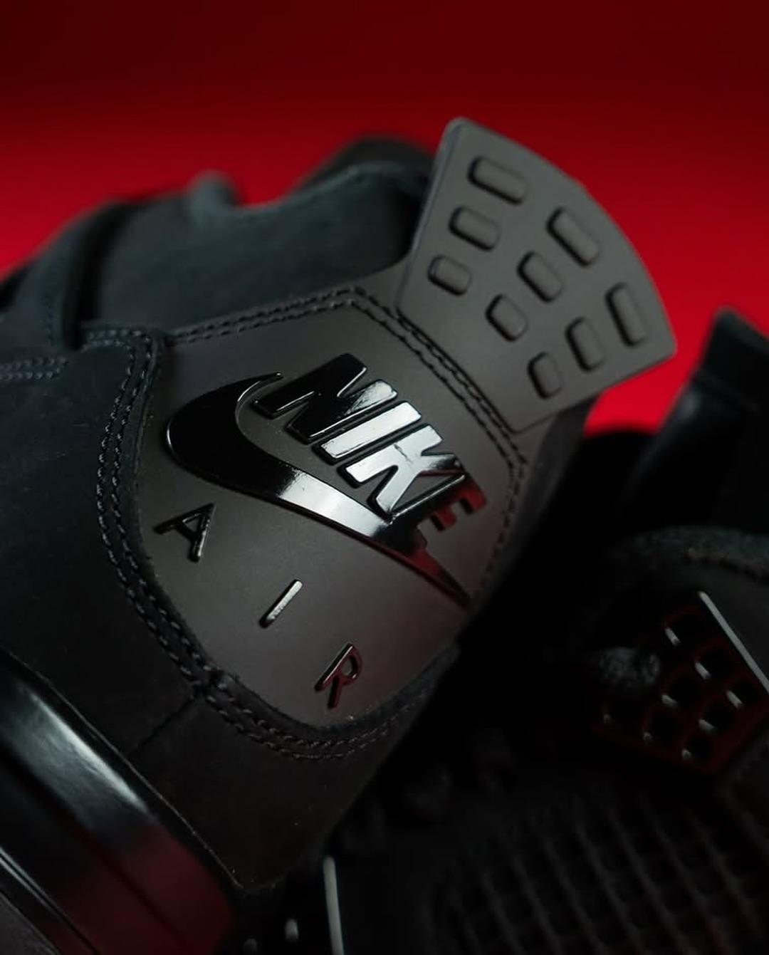 【2025年 11/28 復刻予定】NIKE AIR JORDAN 4 RETRO “Black Cat/Black/Light Graphite” (ナイキ エア ジョーダン 4 レトロ “ブラックキャット/ブラック/ライトグラファイト”) [FV5029-010]