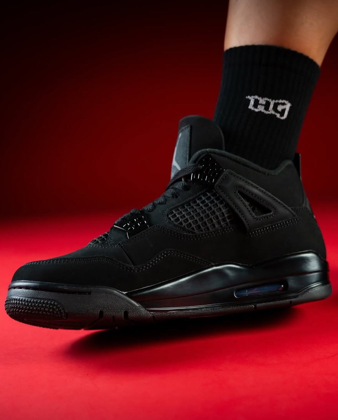 【2025年 11/28 復刻予定】NIKE AIR JORDAN 4 RETRO “Black Cat/Black/Light Graphite” (ナイキ エア ジョーダン 4 レトロ “ブラックキャット/ブラック/ライトグラファイト”) [FV5029-010]