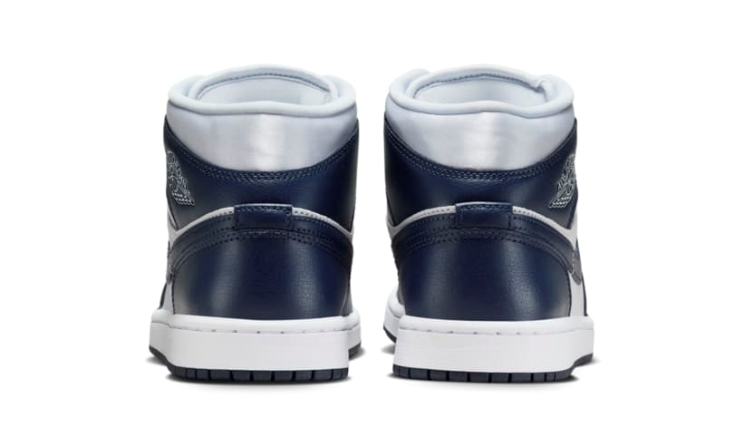 【2024年 10/12 発売】NIKE AIR JORDAN 1 MID “Football Grey/Midnight Navy” (ナイキ ジョーダン 1 ミッド “フットボールグレー/ミッドナイトネイビー”) [FZ8777-044]