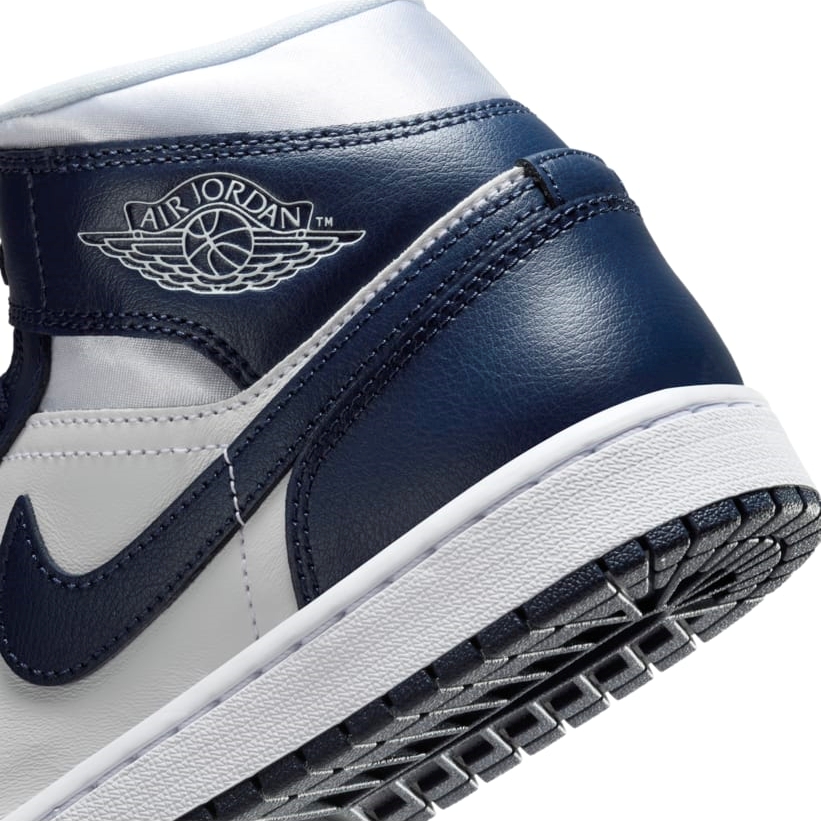 【2024年 10/12 発売】NIKE AIR JORDAN 1 MID “Football Grey/Midnight Navy” (ナイキ ジョーダン 1 ミッド “フットボールグレー/ミッドナイトネイビー”) [FZ8777-044]