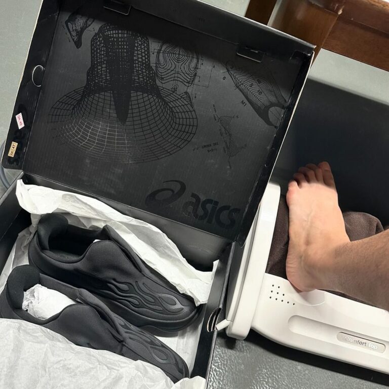 ◆コラボ◆ASICS X TAKA X ONE OK ROCK ONE◆正規品◆関税込◆ ワンオク Taka x ASICS 『ASICS-ONE “White”』が国内12月18日に