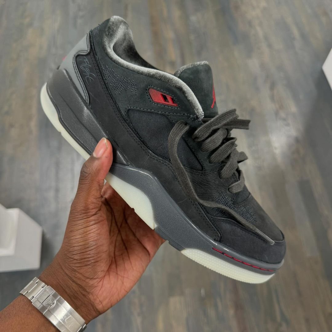 【2024年 12/7 発売】Who Decides War x NIKE W JORDAN FLIGHT COURT (フー・ディサイズ・ウォー ナイキ ジョーダン フライト コート) [HQ2958-006/HQ2958-100]