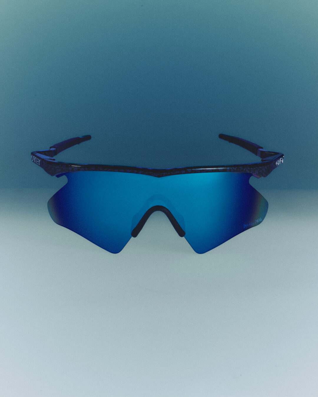 OAKLEY × Brain Deadが率いるクリエイティブ・ラボラトリーである「Oakley Factory Team」2024 FW Drop 1 が9/18 発売 (オークリー ブレインデッド ファクトリー チーム)