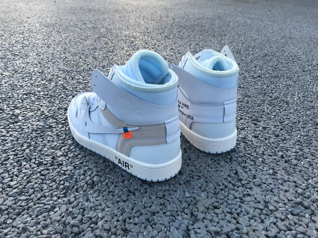 【2025年 12/20 発売予定】OFF-WHITE × NIKE AIR JORDAN 1 RETRO HIGH OG “Alaska” (オフホワイト ナイキ エア ジョーダン 1 レトロ ハイ “アラスカ”) [AA3834-100]