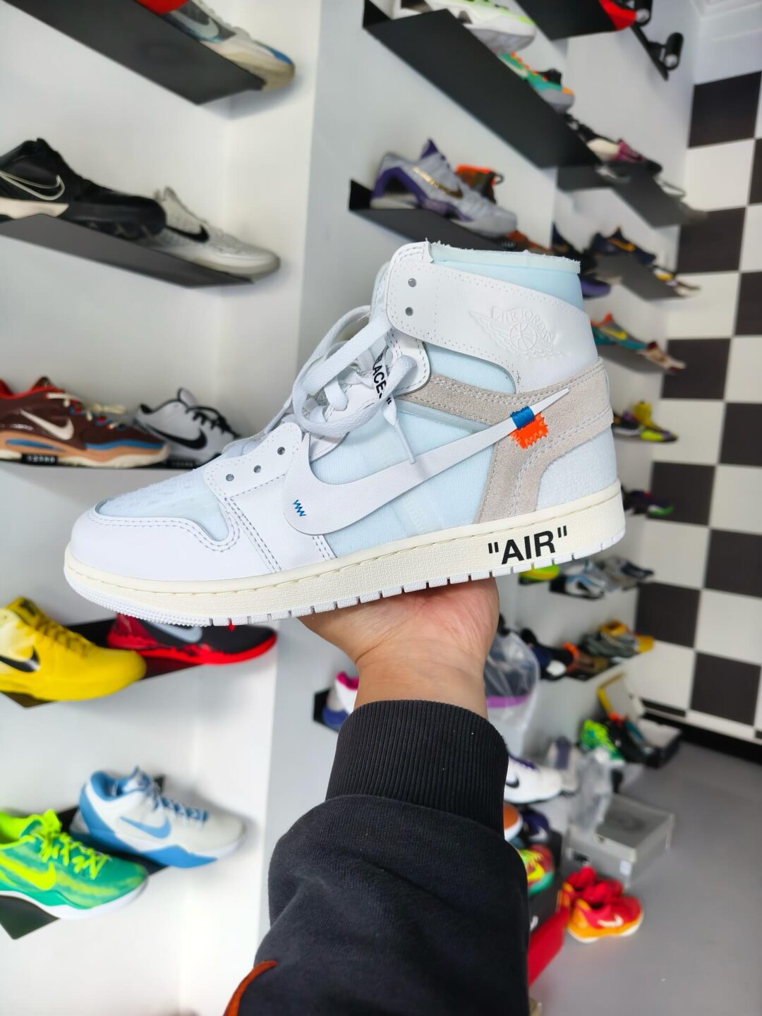 【2026年 3/28 発売予定】OFF-WHITE × NIKE AIR JORDAN 1 RETRO HIGH OG “Alaska” (オフホワイト ナイキ エア ジョーダン 1 レトロ ハイ “アラスカ”) [AA3834-100]