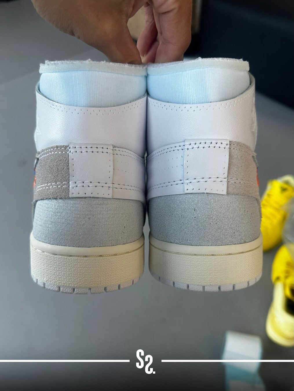 【2026年 3/28 発売予定】OFF-WHITE × NIKE AIR JORDAN 1 RETRO HIGH OG “Alaska” (オフホワイト ナイキ エア ジョーダン 1 レトロ ハイ “アラスカ”) [AA3834-100]