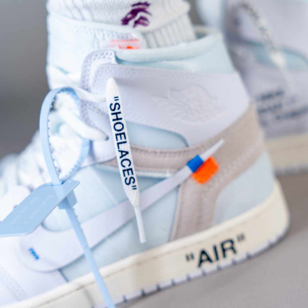 【2026年 3/28 発売予定】OFF-WHITE × NIKE AIR JORDAN 1 RETRO HIGH OG “Alaska” (オフホワイト ナイキ エア ジョーダン 1 レトロ ハイ “アラスカ”) [AA3834-100]