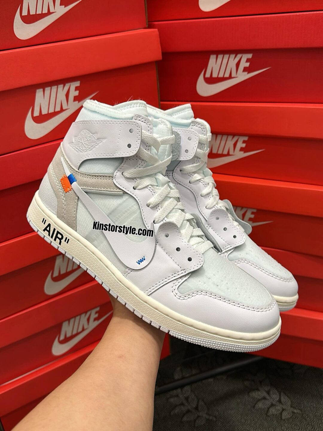 【2026年 3/28 発売予定】OFF-WHITE × NIKE AIR JORDAN 1 RETRO HIGH OG “Alaska” (オフホワイト ナイキ エア ジョーダン 1 レトロ ハイ “アラスカ”) [AA3834-100]