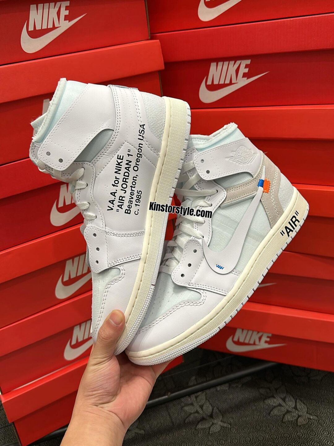 【2026年 3/28 発売予定】OFF-WHITE × NIKE AIR JORDAN 1 RETRO HIGH OG “Alaska” (オフホワイト ナイキ エア ジョーダン 1 レトロ ハイ “アラスカ”) [AA3834-100]