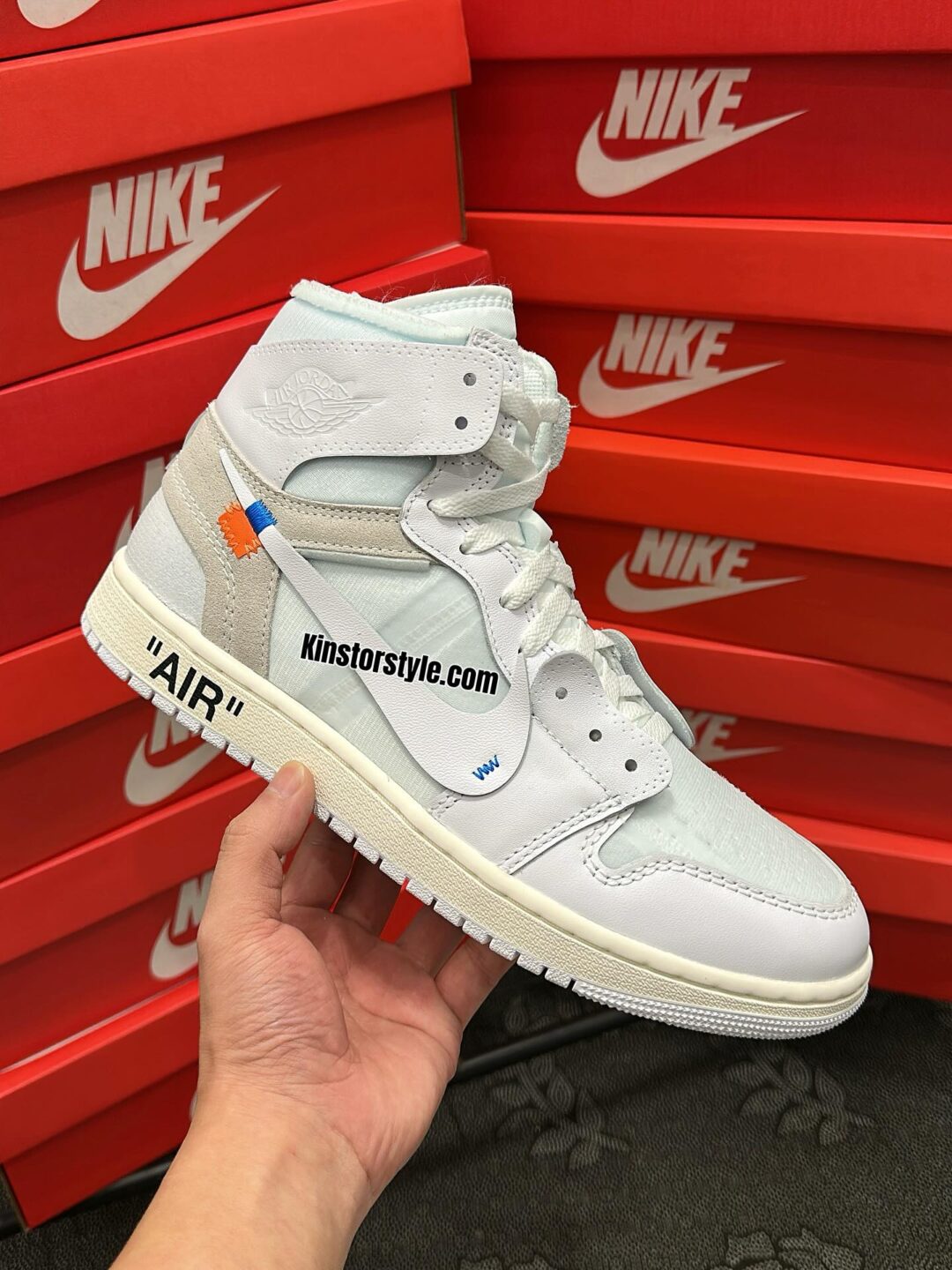 【2026年 3/28 発売予定】OFF-WHITE × NIKE AIR JORDAN 1 RETRO HIGH OG “Alaska” (オフホワイト ナイキ エア ジョーダン 1 レトロ ハイ “アラスカ”) [AA3834-100]