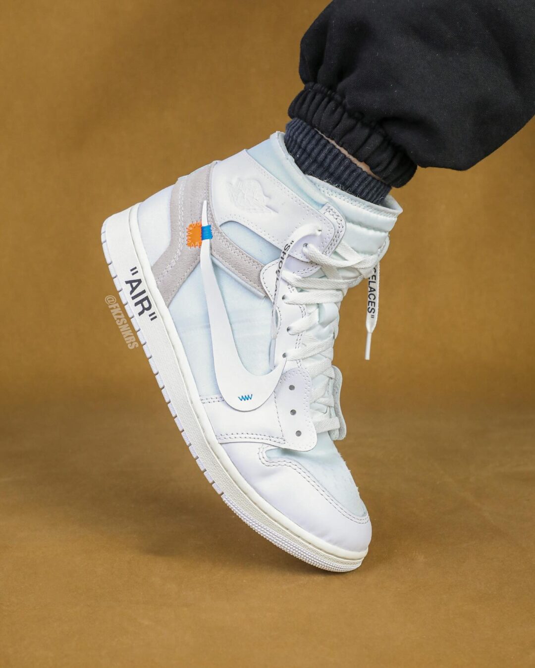 【2026年 3/28 発売予定】OFF-WHITE × NIKE AIR JORDAN 1 RETRO HIGH OG “Alaska” (オフホワイト ナイキ エア ジョーダン 1 レトロ ハイ “アラスカ”) [AA3834-100]