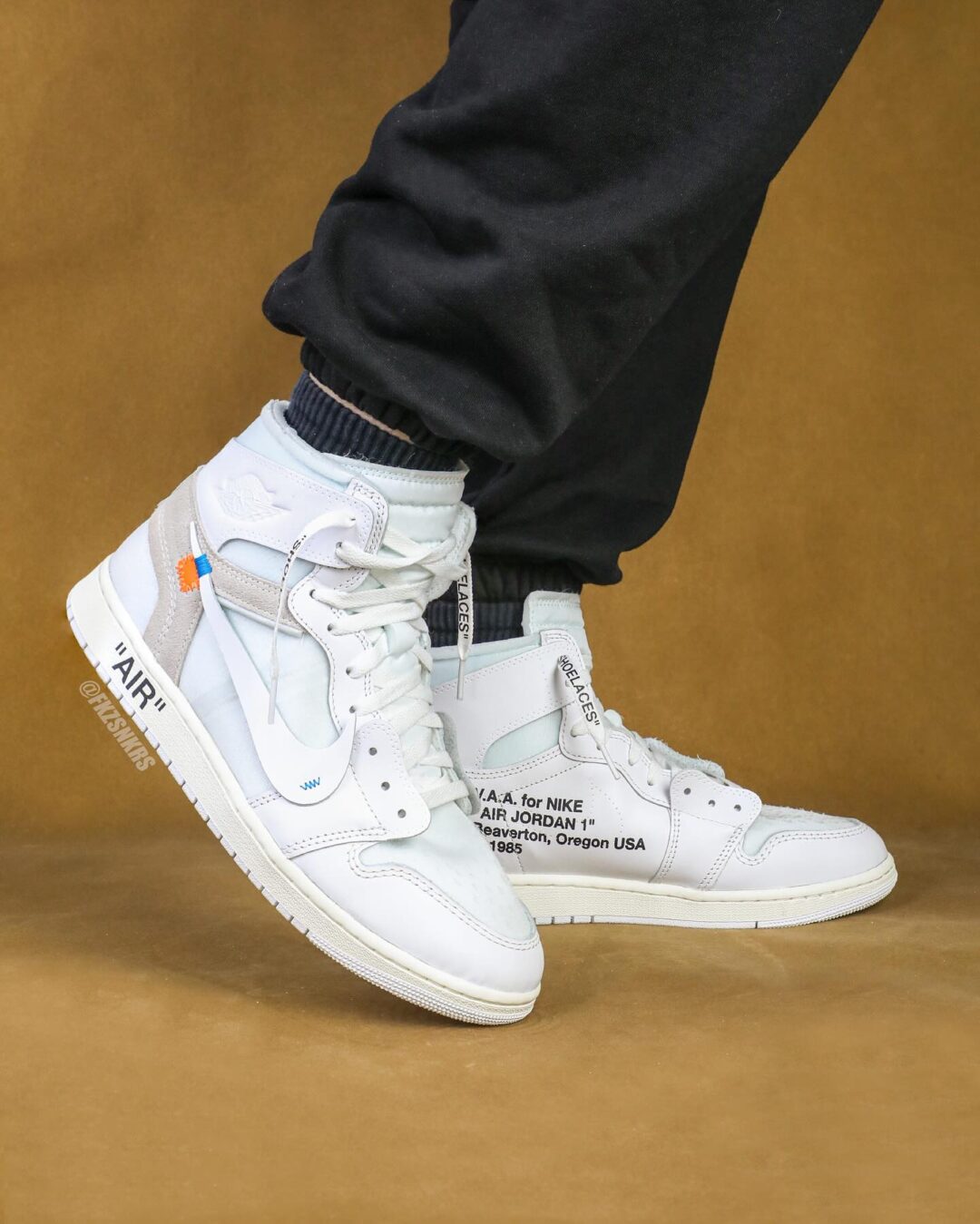 【2026年 3/28 発売予定】OFF-WHITE × NIKE AIR JORDAN 1 RETRO HIGH OG “Alaska” (オフホワイト ナイキ エア ジョーダン 1 レトロ ハイ “アラスカ”) [AA3834-100]
