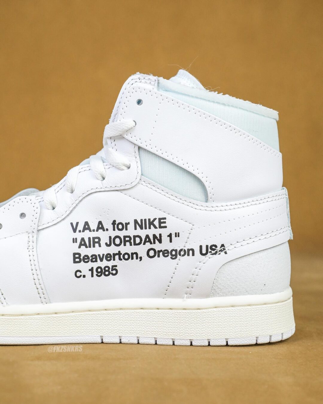 【2026年 3/28 発売予定】OFF-WHITE × NIKE AIR JORDAN 1 RETRO HIGH OG “Alaska” (オフホワイト ナイキ エア ジョーダン 1 レトロ ハイ “アラスカ”) [AA3834-100]