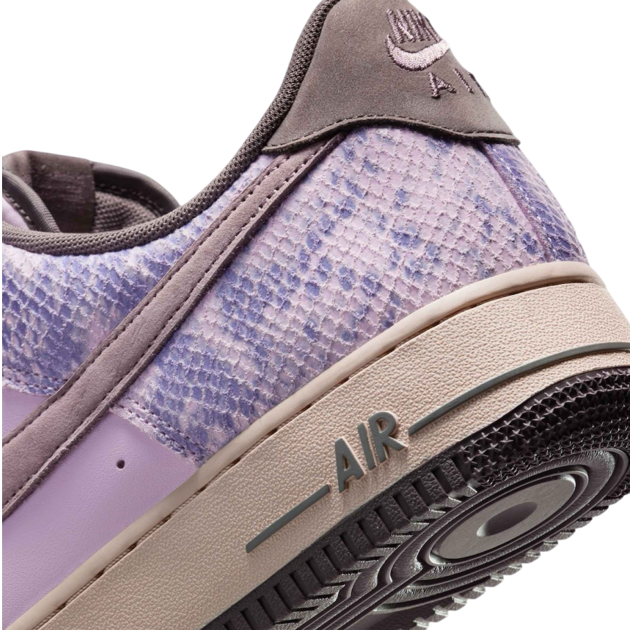 【2025年 1/1 発売】NIKE AIR FORCE 1 LOW “Purple Snakeskin” (ナイキ エア フォース 1 ロー “パープルスネークスキン”) [HF2898-500]