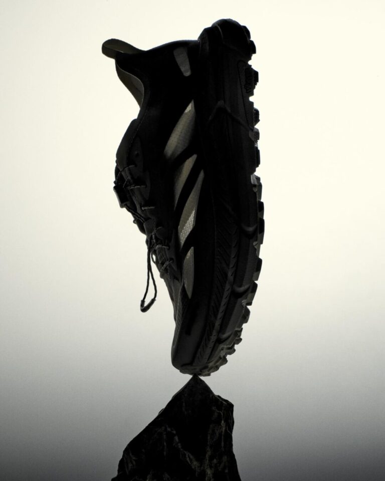 【HOKA】×【SATISFY】マファテ・スピード4 ライト黒26.5cm HOKAのMAFATE SPEED 4 LITE – COVERCHORD