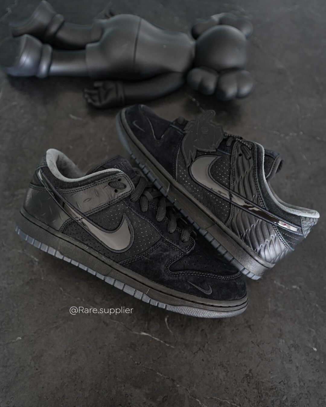 【2024年 11/28 発売】Division Street x NIKE DUNK LOW LUX “Oregon Black” (ディヴィジョン・ストリート ナイキ ダンク ロー “オレゴンブラック”) [HV1470-001]