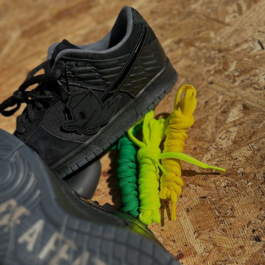 【2024年 11/28 発売】Division Street x NIKE DUNK LOW LUX “Oregon Black” (ディヴィジョン・ストリート ナイキ ダンク ロー “オレゴンブラック”) [HV1470-001]