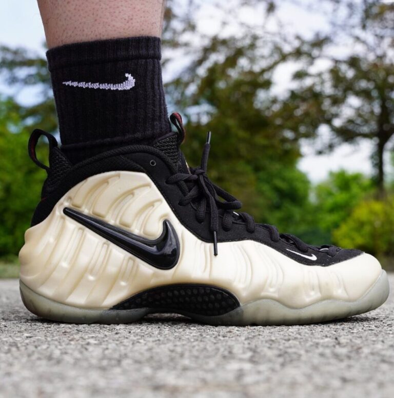 NIKE AIR FOAMPOSITE ONE BLACK/ANTHRACITE-BLACK（ナイキ エア