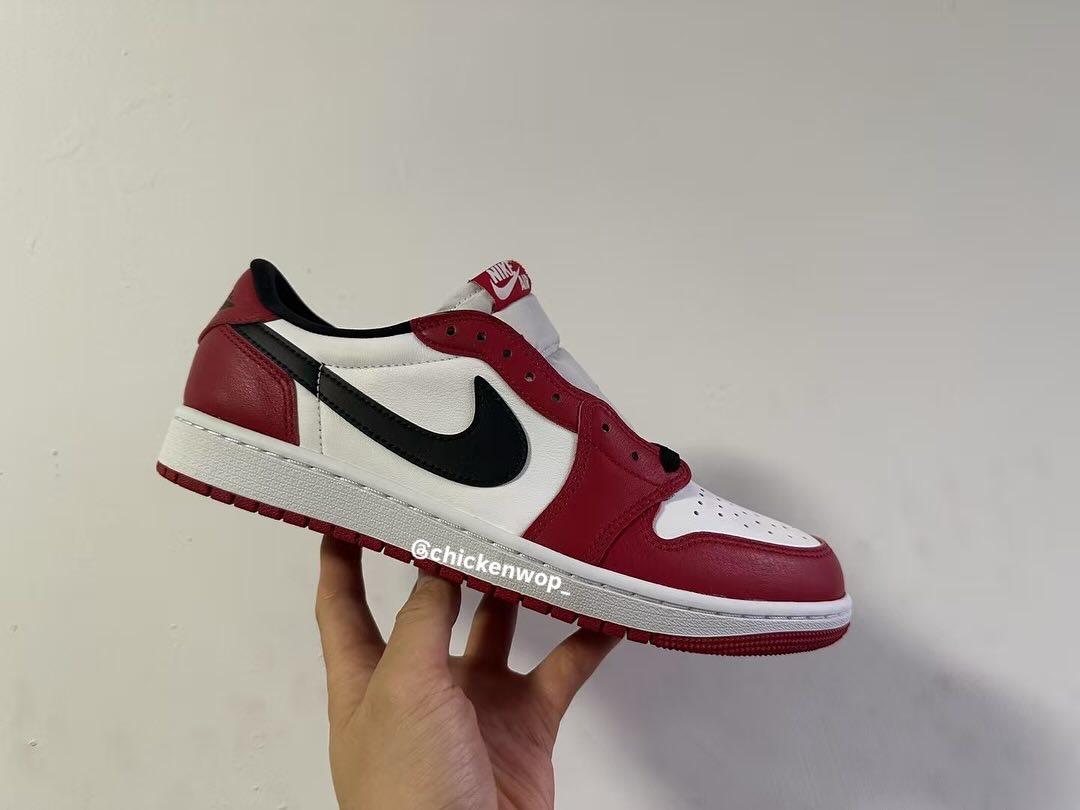 【2025年 11/15 発売予定】NIKE AIR JORDAN 1 RETRO LOW OG “Chicago/Black/Muslin/Varsity Red” (ナイキ エア ジョーダン 1 レトロ ロー “シカゴ/ブラック/ムスリン/バーシティレッド″) [HQ6998-600]