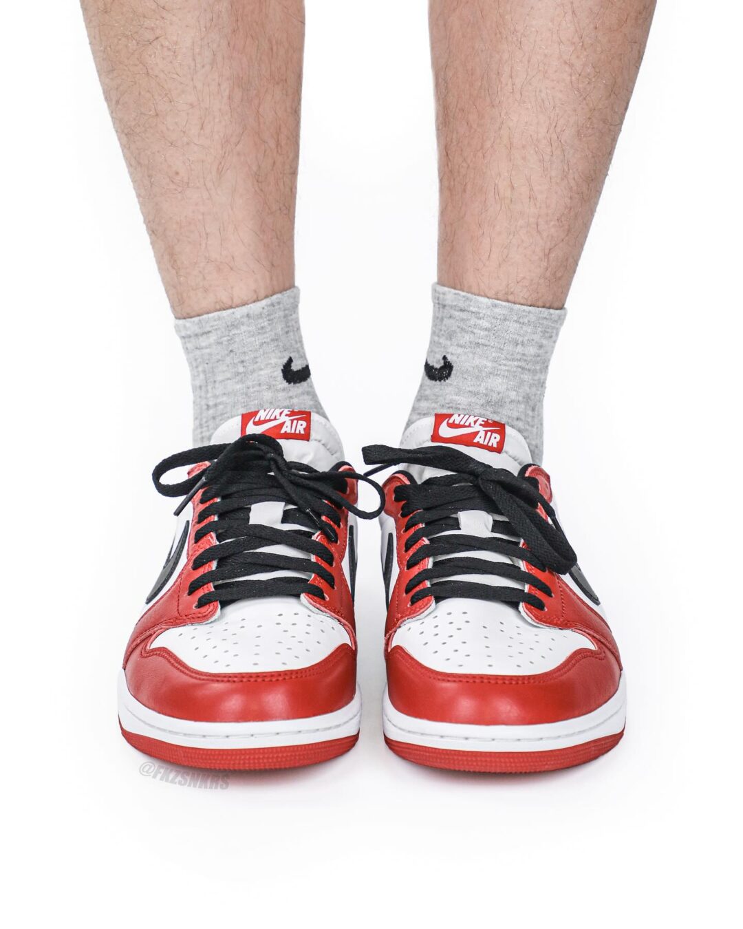 【2025年 11/15 発売予定】NIKE AIR JORDAN 1 RETRO LOW OG “Chicago/Black/Muslin/Varsity Red” (ナイキ エア ジョーダン 1 レトロ ロー “シカゴ/ブラック/ムスリン/バーシティレッド″) [HQ6998-600]