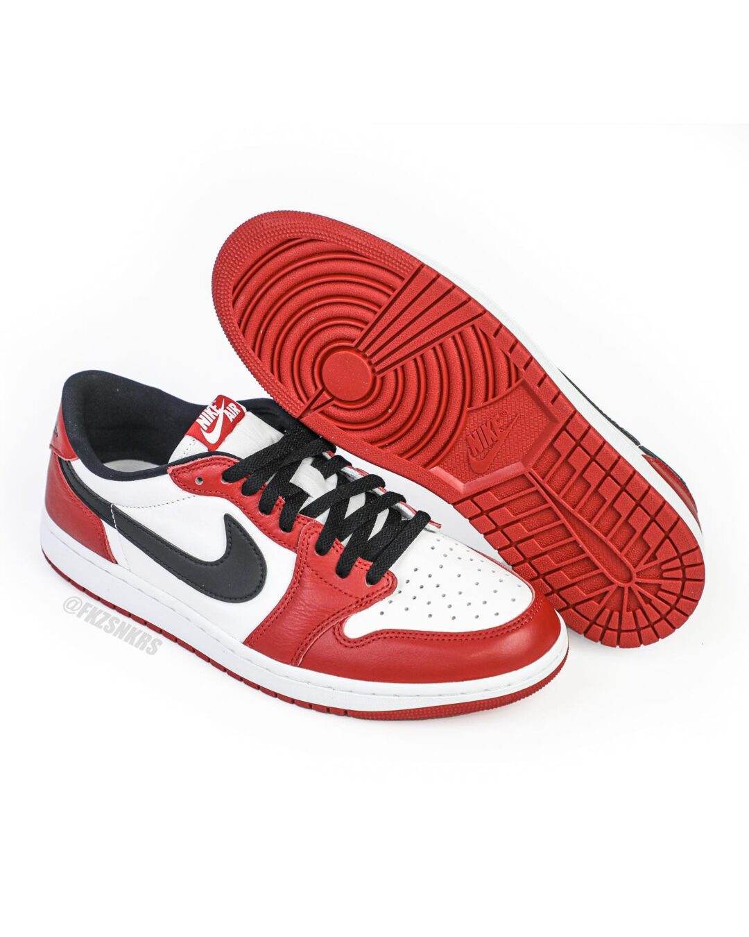 【2025年 11/15 発売予定】NIKE AIR JORDAN 1 RETRO LOW OG “Chicago/Black/Muslin/Varsity Red” (ナイキ エア ジョーダン 1 レトロ ロー “シカゴ/ブラック/ムスリン/バーシティレッド″) [HQ6998-600]