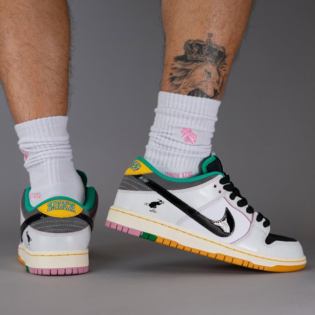 【2025年 5/1 & 5/3 発売】College Skateboarding Educational Foundation {CSEF} × NIKE SB DUNK LOW PRO QS (カレッジ スケートボーディング エデュケーショナル ファウンデーション ナイキ ダンク ロー) [HJ4132-100]