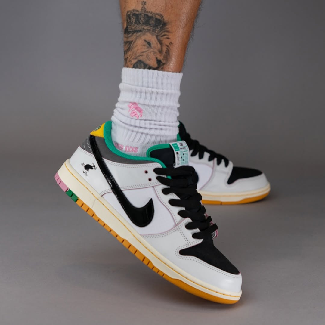 【2025年 5/1 & 5/3 発売】College Skateboarding Educational Foundation {CSEF} × NIKE SB DUNK LOW PRO QS (カレッジ スケートボーディング エデュケーショナル ファウンデーション ナイキ ダンク ロー) [HJ4132-100]