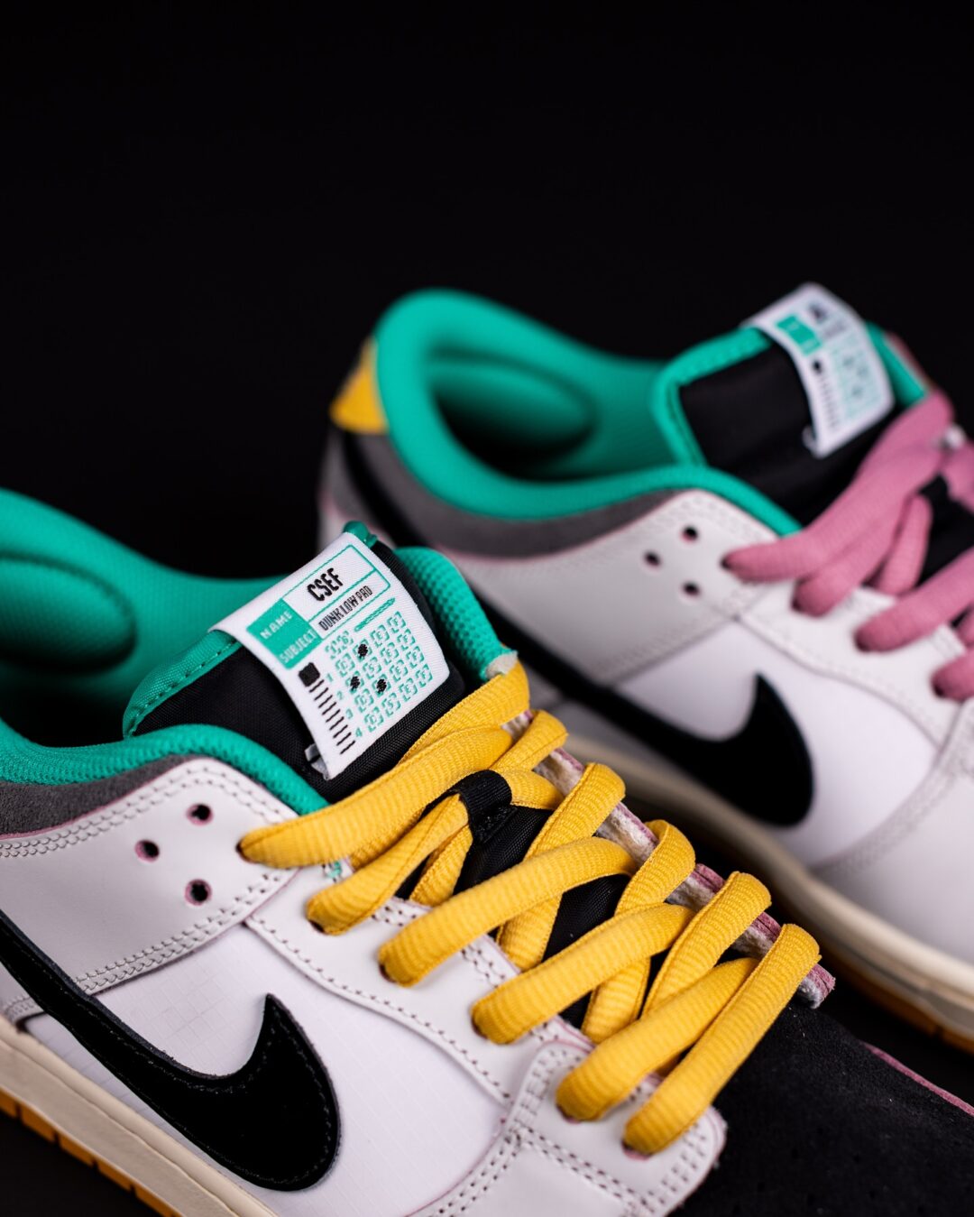 【2025年 5/1 & 5/3 発売】College Skateboarding Educational Foundation {CSEF} × NIKE SB DUNK LOW PRO QS (カレッジ スケートボーディング エデュケーショナル ファウンデーション ナイキ ダンク ロー) [HJ4132-100]
