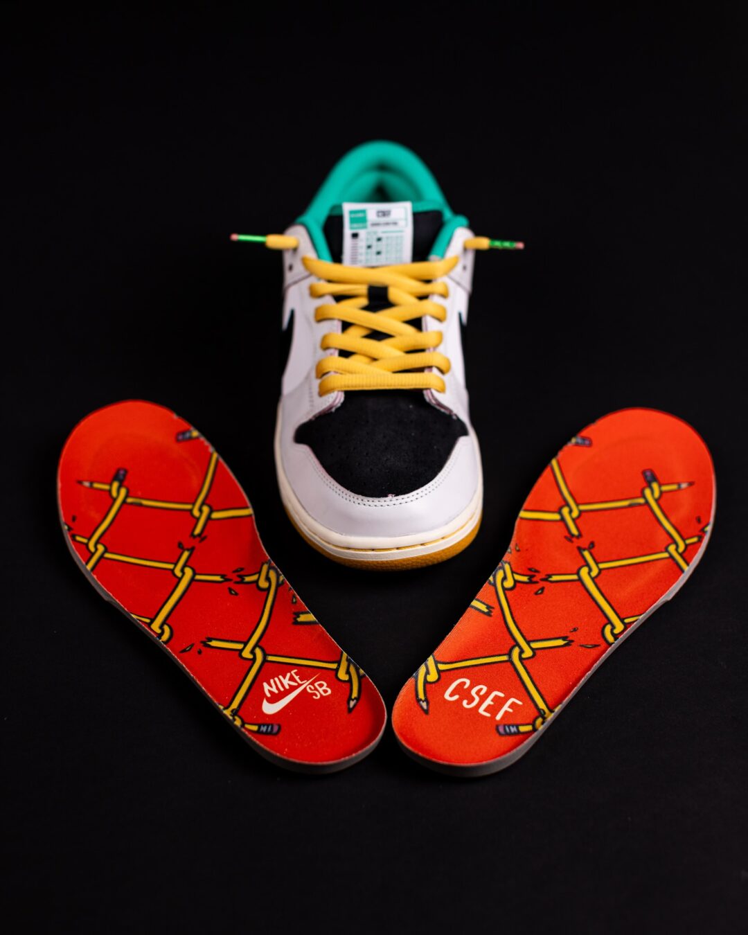 【2025年 5/1 & 5/3 発売】College Skateboarding Educational Foundation {CSEF} × NIKE SB DUNK LOW PRO QS (カレッジ スケートボーディング エデュケーショナル ファウンデーション ナイキ ダンク ロー) [HJ4132-100]