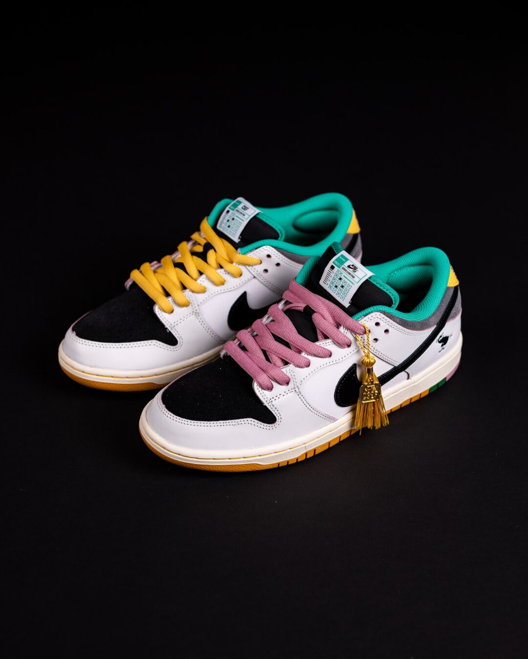 【2025年 5/1 & 5/3 発売】College Skateboarding Educational Foundation {CSEF} × NIKE SB DUNK LOW PRO QS (カレッジ スケートボーディング エデュケーショナル ファウンデーション ナイキ ダンク ロー) [HJ4132-100]