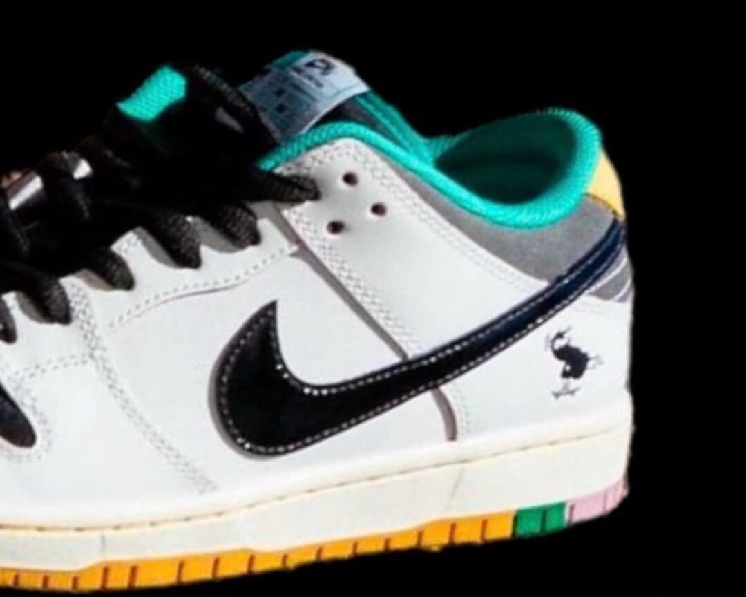 【2025年 5/1 & 5/3 発売】College Skateboarding Educational Foundation {CSEF} × NIKE SB DUNK LOW PRO QS (カレッジ スケートボーディング エデュケーショナル ファウンデーション ナイキ ダンク ロー) [HJ4132-100]