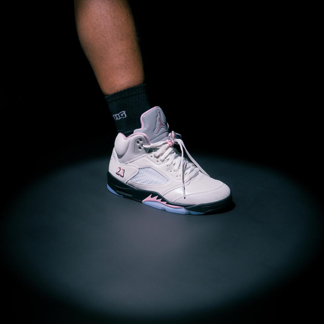 【2025年 10/11 発売】NIKE AIR JORDAN 5 RETRO “White/Medium Soft Pink” (ナイキ エア ジョーダン 5 “ホワイト/ミディアムソフトピンク”) [HQ7978-102]