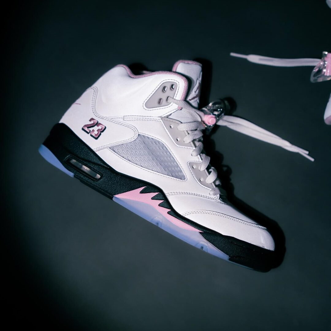 【2025年 10/11 発売】NIKE AIR JORDAN 5 RETRO “White/Medium Soft Pink” (ナイキ エア ジョーダン 5 “ホワイト/ミディアムソフトピンク”) [HQ7978-102]
