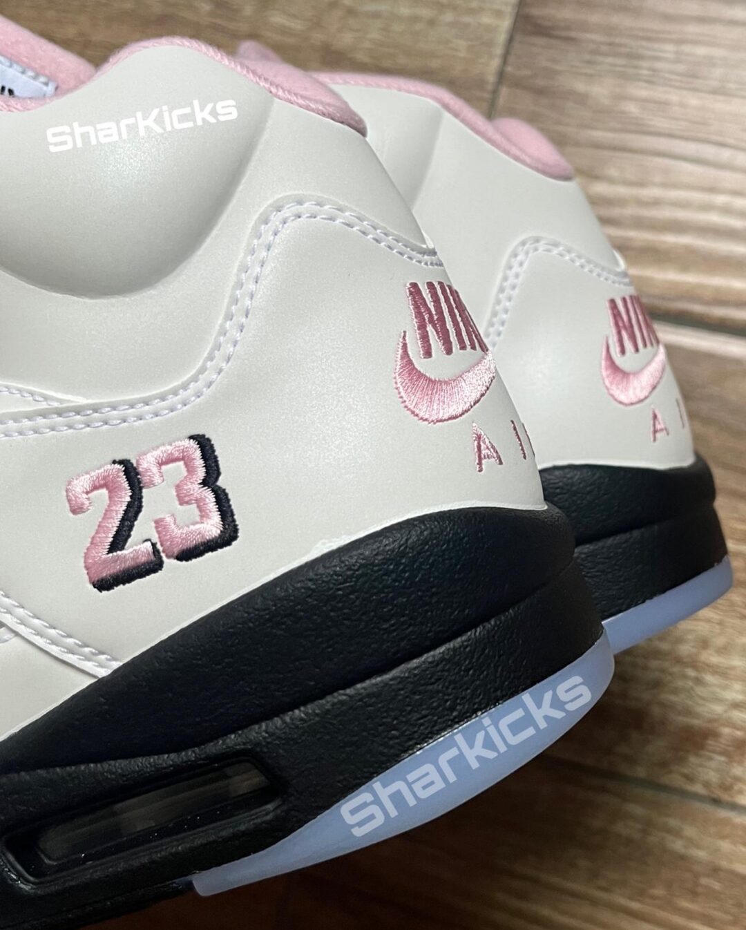 【2025年 10/11 発売予定】NIKE AIR JORDAN 5 RETRO “White/Medium Soft Pink” (ナイキ エア ジョーダン 5 “ホワイト/ミディアムソフトピンク”) [HQ7978-102]