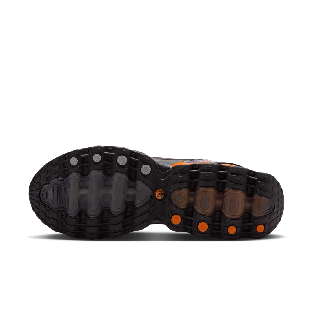 【2025年 12/13 & 12/17 発売】Palace Skateboards × NIKE AIR MAX DN8 (パレス スケートボード ナイキ エア マックス ディーエヌエイト) [IB4181-001/IB4181-00/IB4181-800]