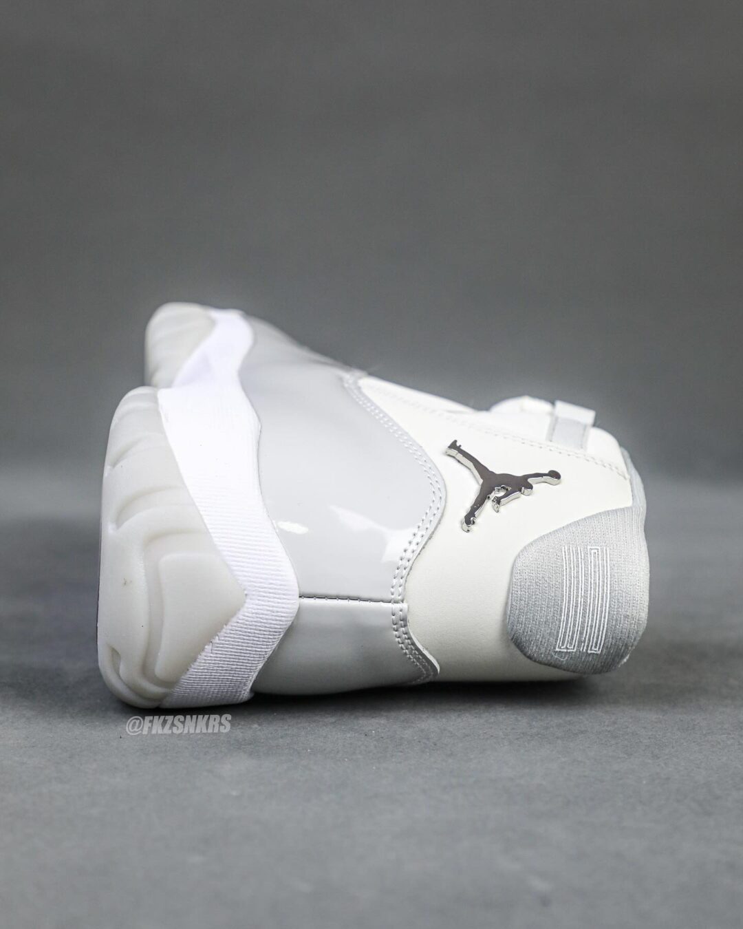 【2025年 11/11 発売予定】NIKE W AIR JORDAN 11 RETRO “Sail/Pearl Grey” (ナイキ エア ジョーダン 11 “セイル/パールグレー”) [AR0715-110]