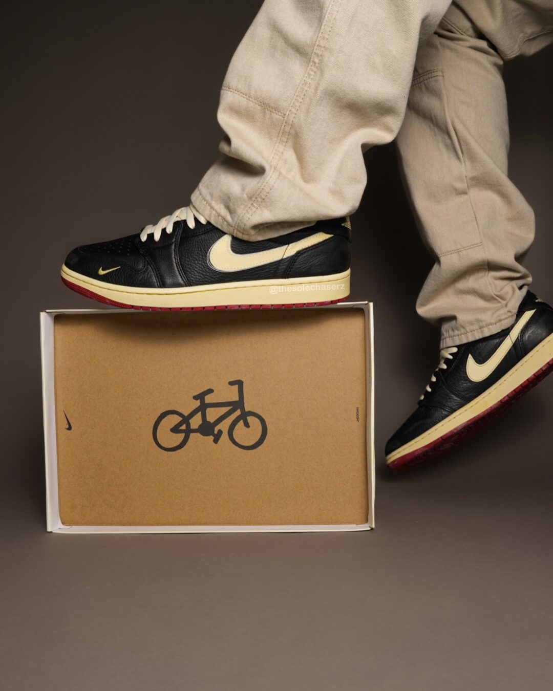 【2025年 8/16 発売予定】Nigel Sylvester x NIKE AIR JORDAN 1 LOW OG “Better With Time” (ナイジェル・シルベスター ナイキ エア ジョーダン 1 レロー “ベターウィズタイム″) [IB8958-001]