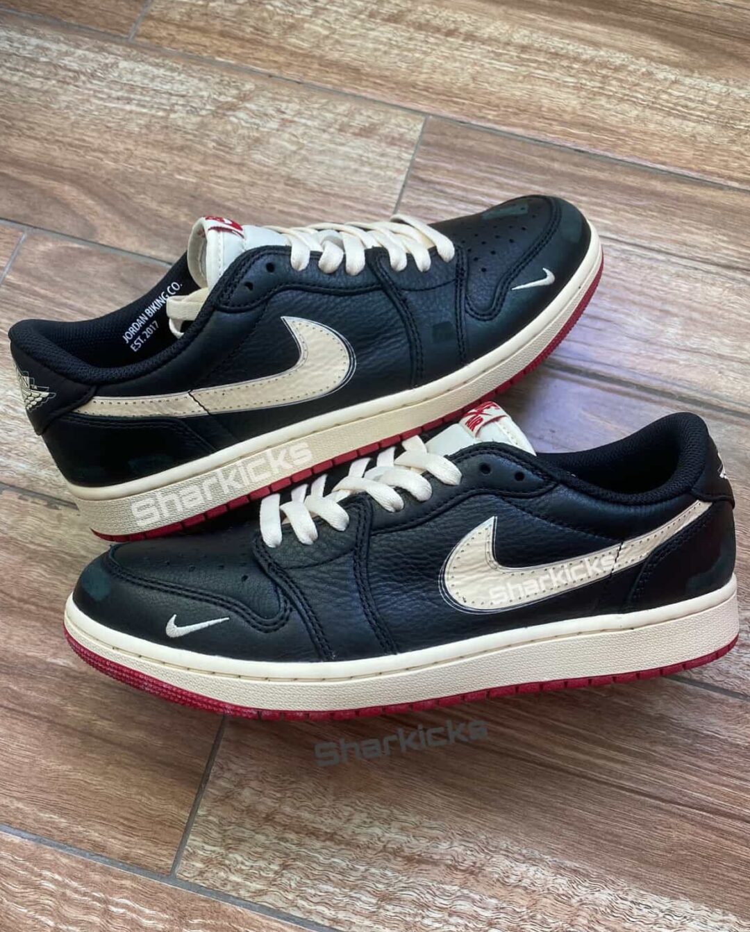 【2025年 8/2 発売予定】Nigel Sylvester x NIKE AIR JORDAN 1 LOW OG “NITRO” (ナイジェル・シルベスター ナイキ エア ジョーダン 1 レロー “ニトロ″) [IB8958-001]