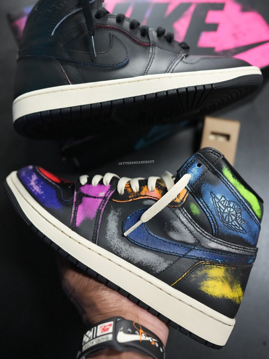 【2025年 7/31 発売予定】NIKE AIR JORDAN 1 RETRO HIGH OG “Self-Expression/Black/Muslin” (ナイキ エア ジョーダン 1 レトロ ハイ “セルフエクスプレッション/ブラック/ムスリン”) [DZ5485-002]